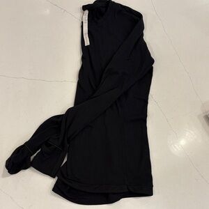 Lululemon  Black Long Sleeve Top